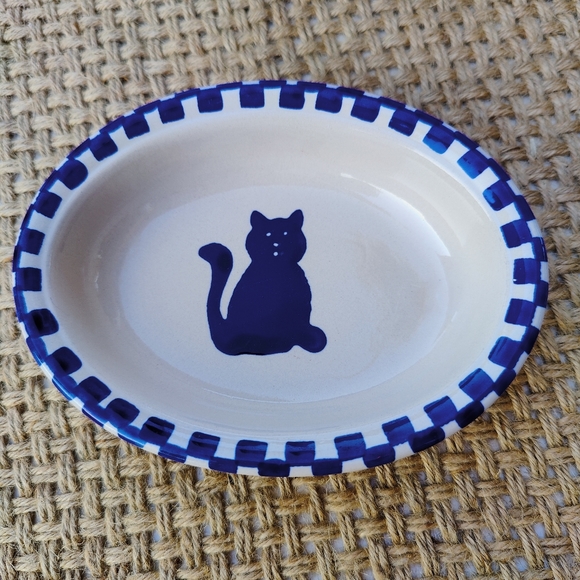 Other - Vintage Ceramic Cat Dish White and Cream